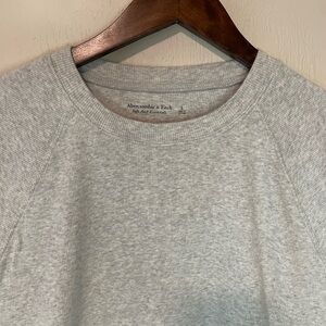 Abercrombie & Fitch Soft A&F Essentials Grey Cap Sleeve Basic T Shirt L